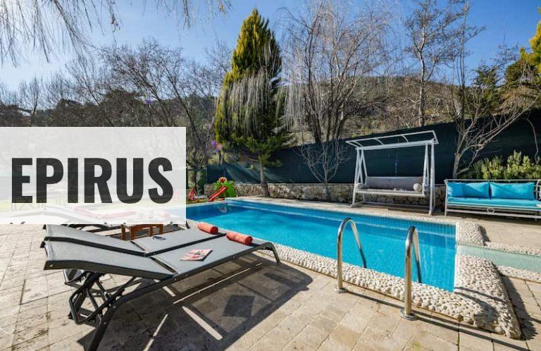 Alójate en esta casa rural para 20 personas con piscina y encanto