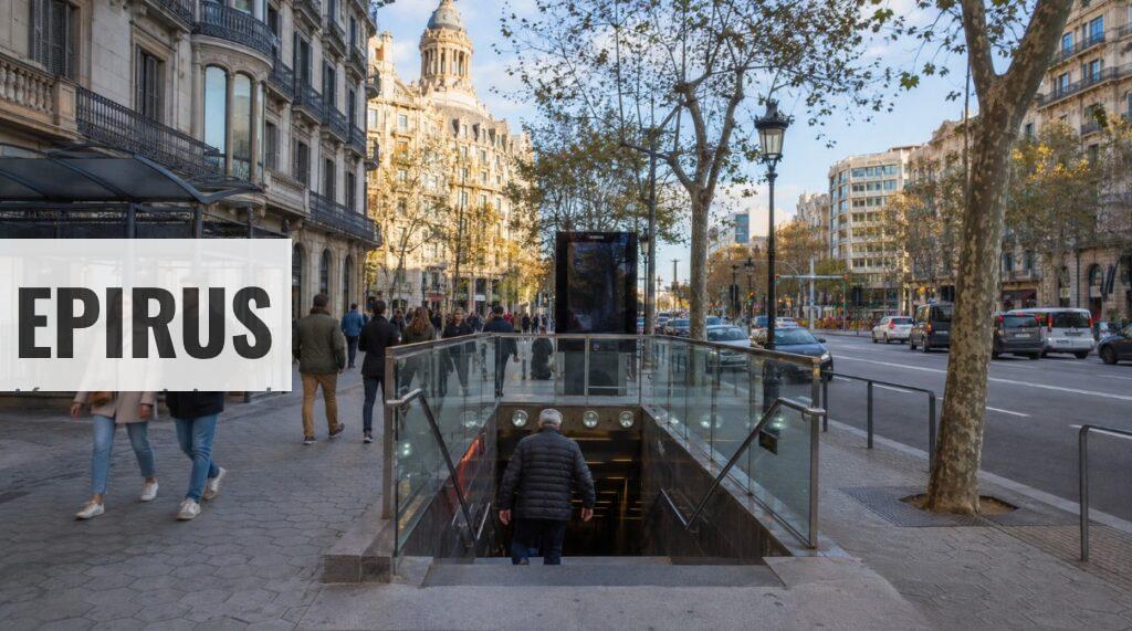 Metro y transporte público para moverse por Barcelona